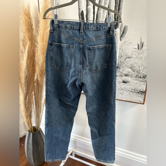 Claudia Jeans from Dynamite. Soft, high waisted, mom fit jeans in size 26 - Picture 8 of 10